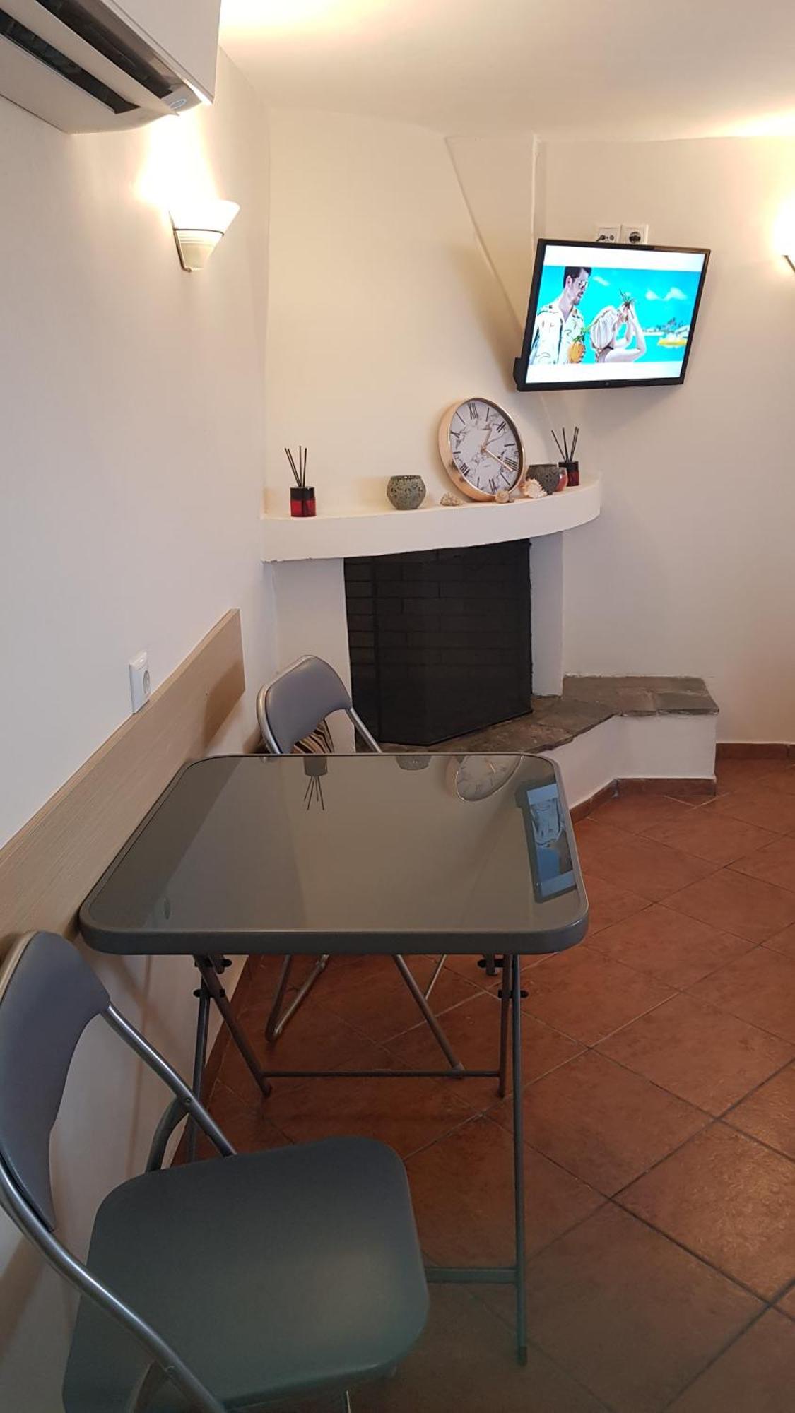 Appartamento Studio With City View Tirnavos Camera foto